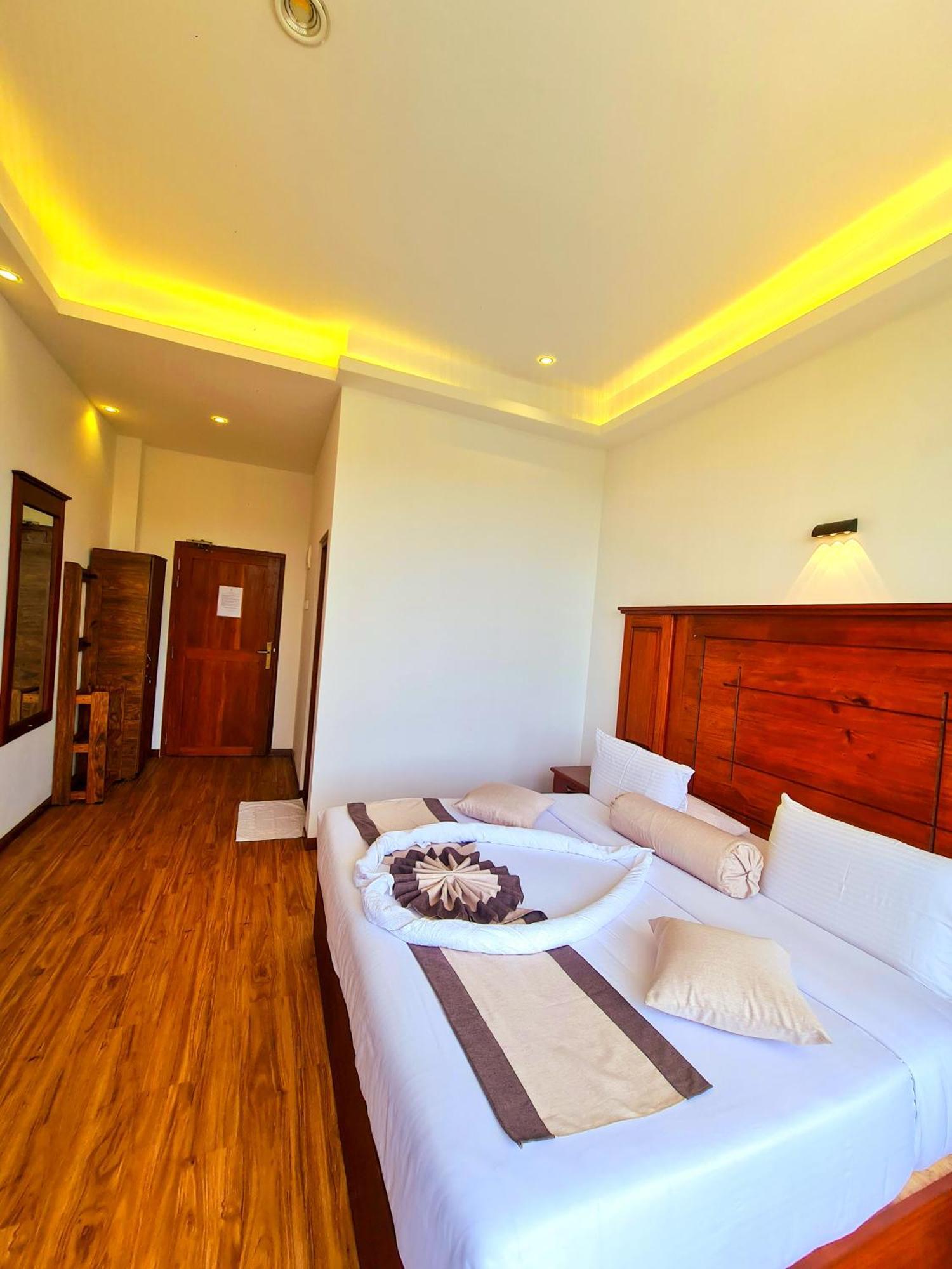 Top Rich Hotel Nuwara Eliya Exterior foto