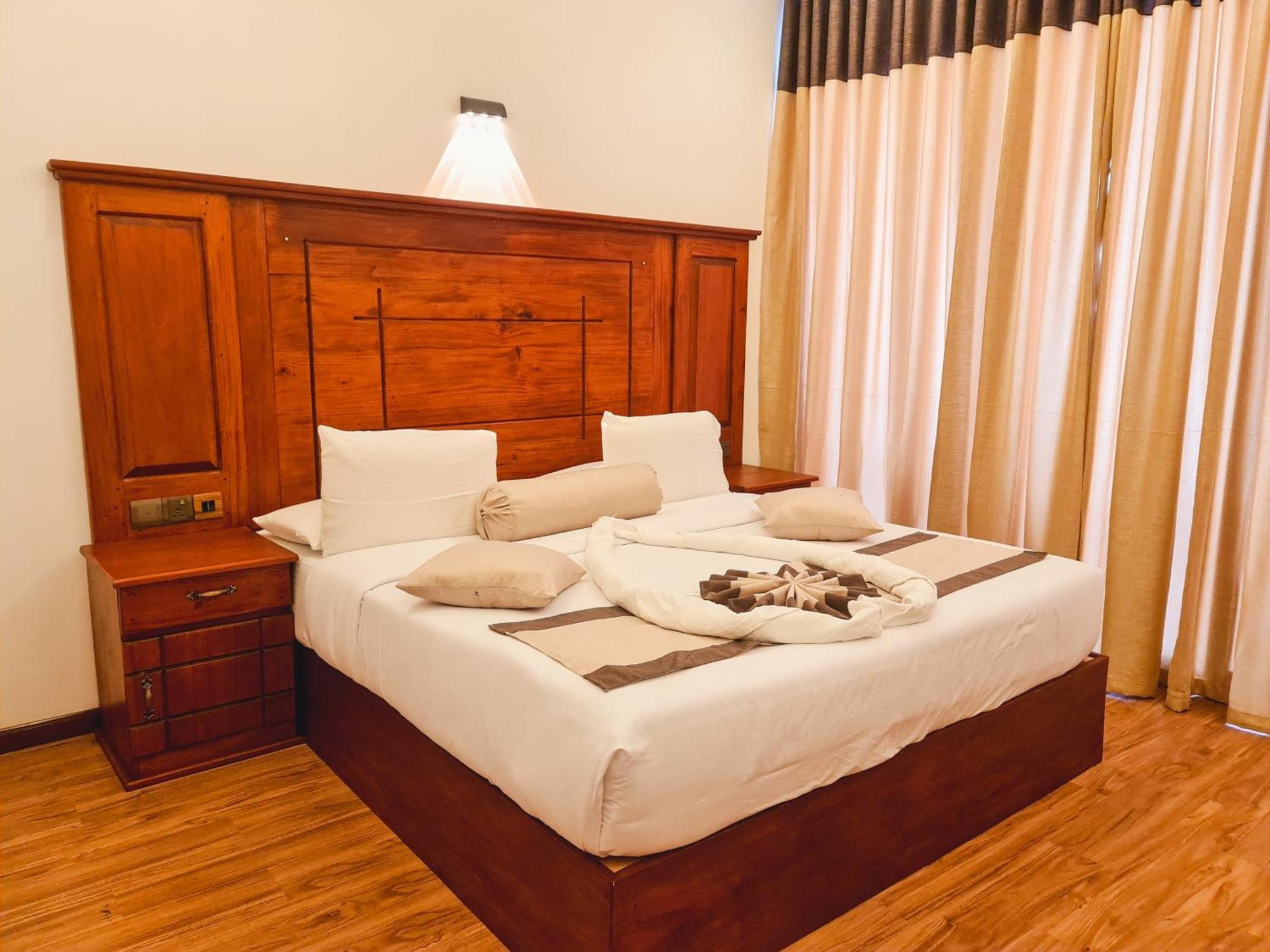 Top Rich Hotel Nuwara Eliya Exterior foto